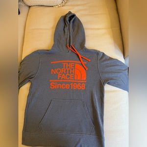 Men’s Northface Sweatshirt, Medium